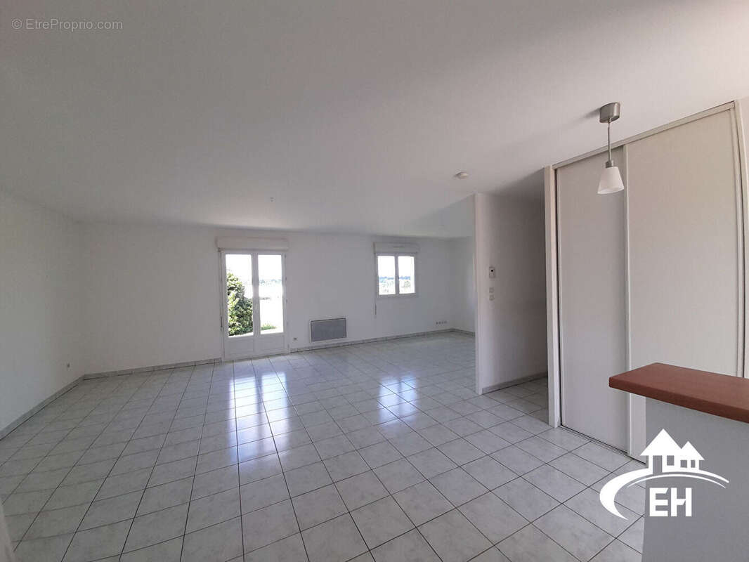 Maison à SAINTE-GAUBURGE-SAINTE-COLOMBE