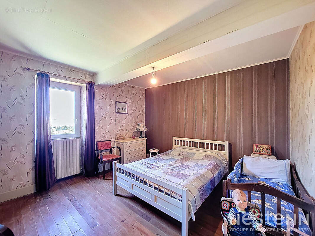 Maison à LARROQUE-ENGALIN