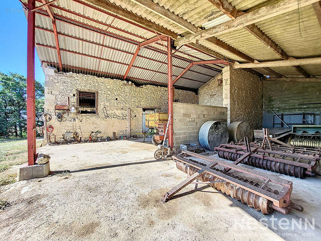 Maison à LARROQUE-ENGALIN