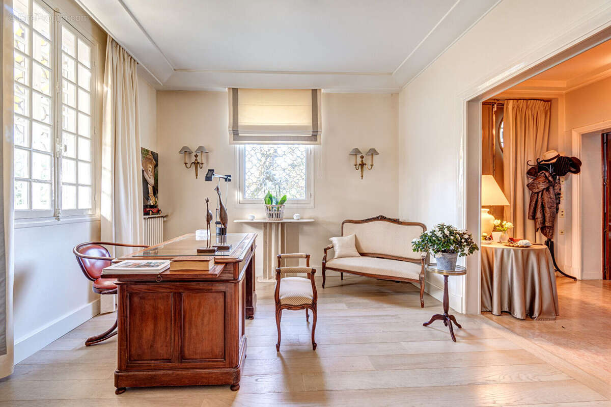 Maison à MAISONS-LAFFITTE