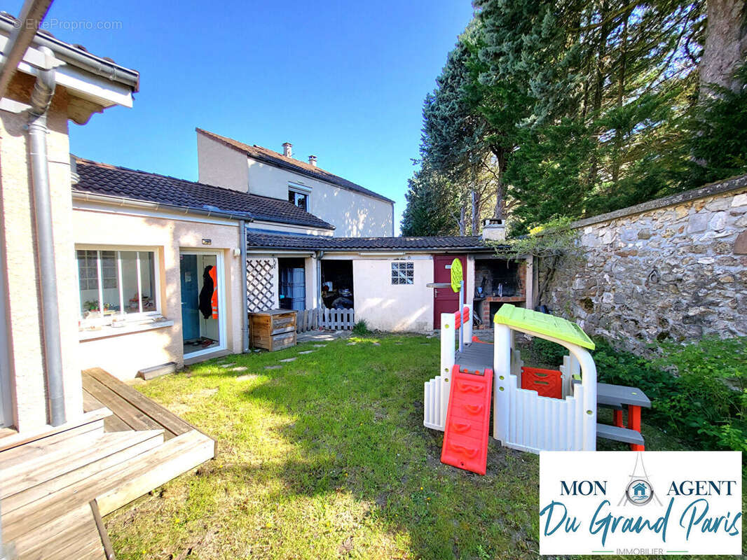 Maison à VILLEBON-SUR-YVETTE