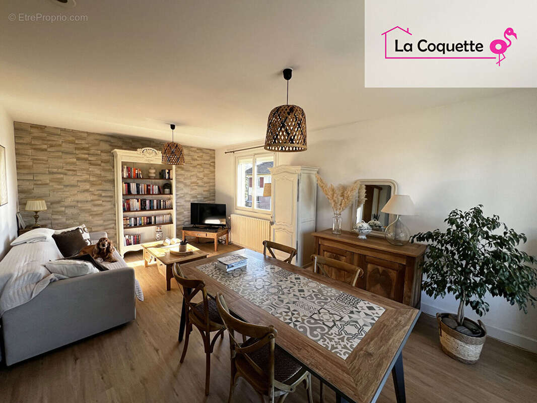 Maison à SAINT-LOUP-SUR-SEMOUSE