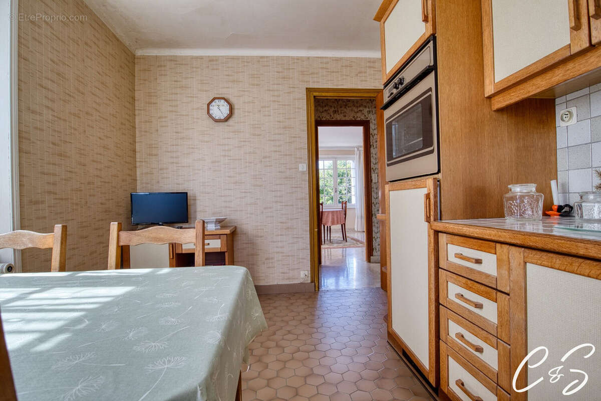 Maison à SAINT-JEAN-TROLIMON