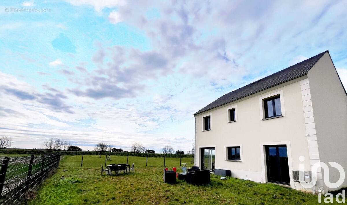 Photo 1 - Maison à ABLIS