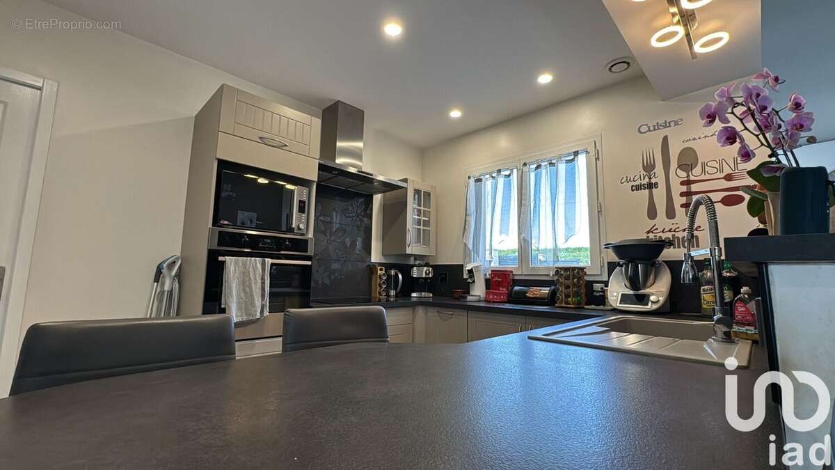 Photo 8 - Maison à VOUNEUIL-SUR-VIENNE