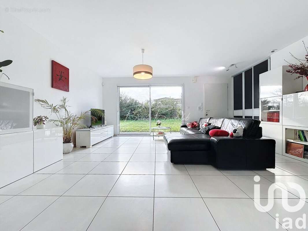 Photo 2 - Maison à LOUPES