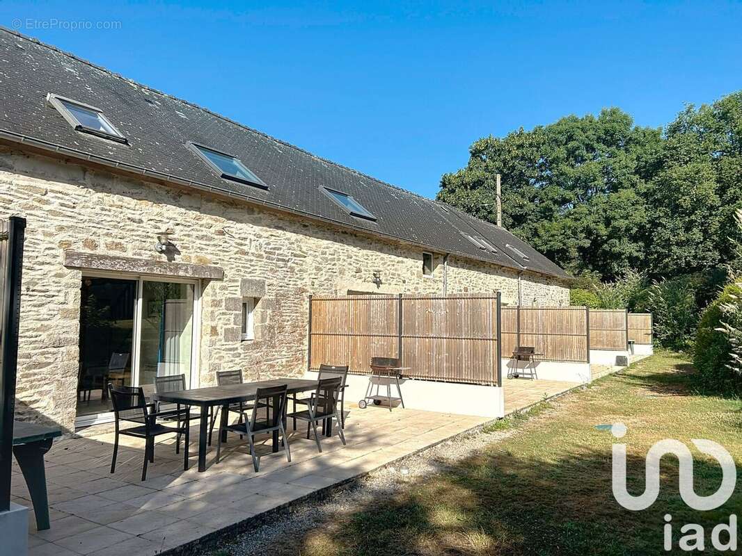 Photo 2 - Maison à SAINT-AVE