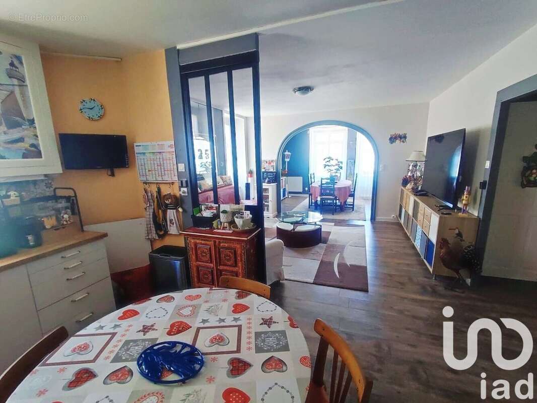 Photo 4 - Maison à SAINT-JUST-EN-CHEVALET