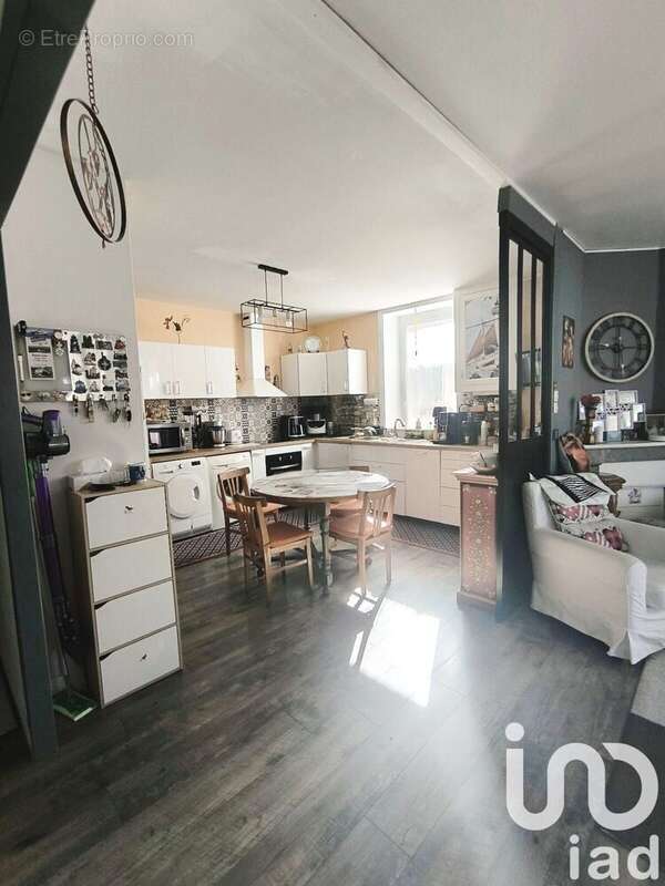 Photo 6 - Maison à SAINT-JUST-EN-CHEVALET