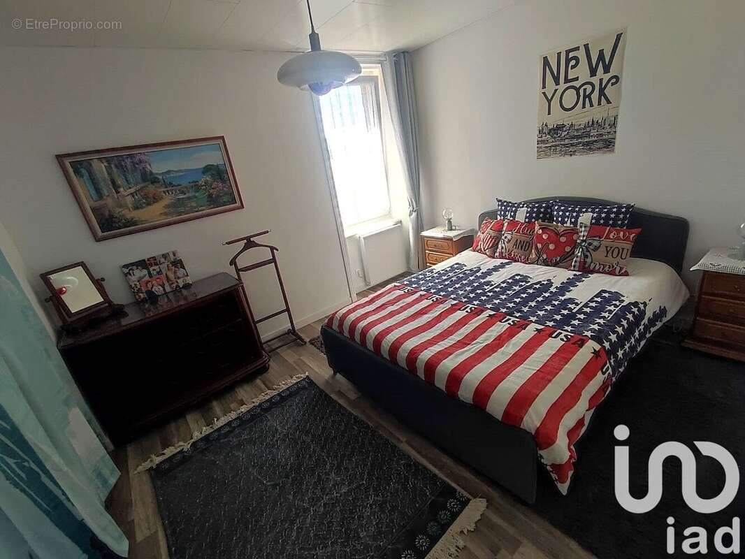 Photo 8 - Maison à SAINT-JUST-EN-CHEVALET