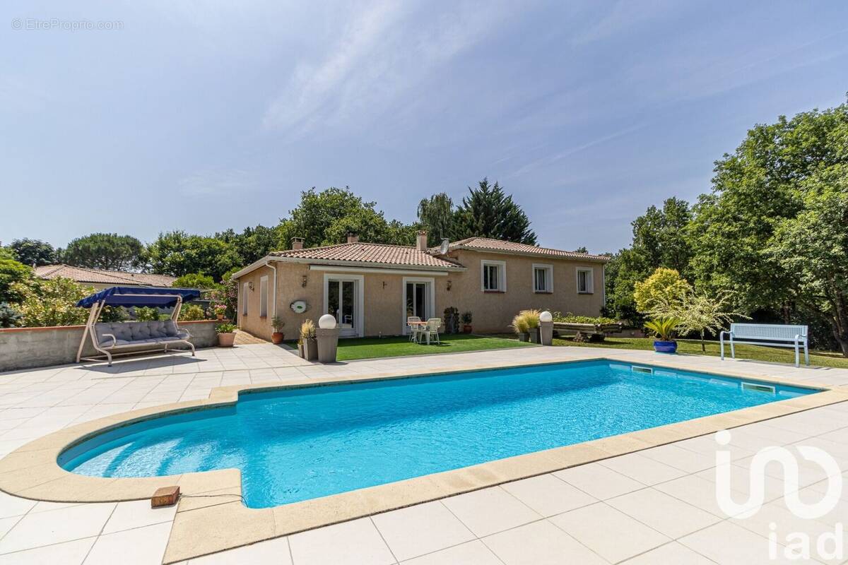 Photo 1 - Maison à MONTBARTIER