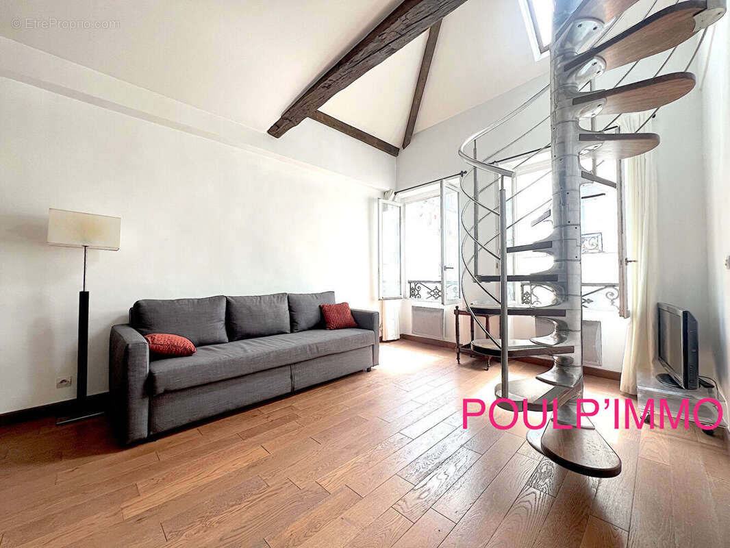 Appartement à PARIS-3E