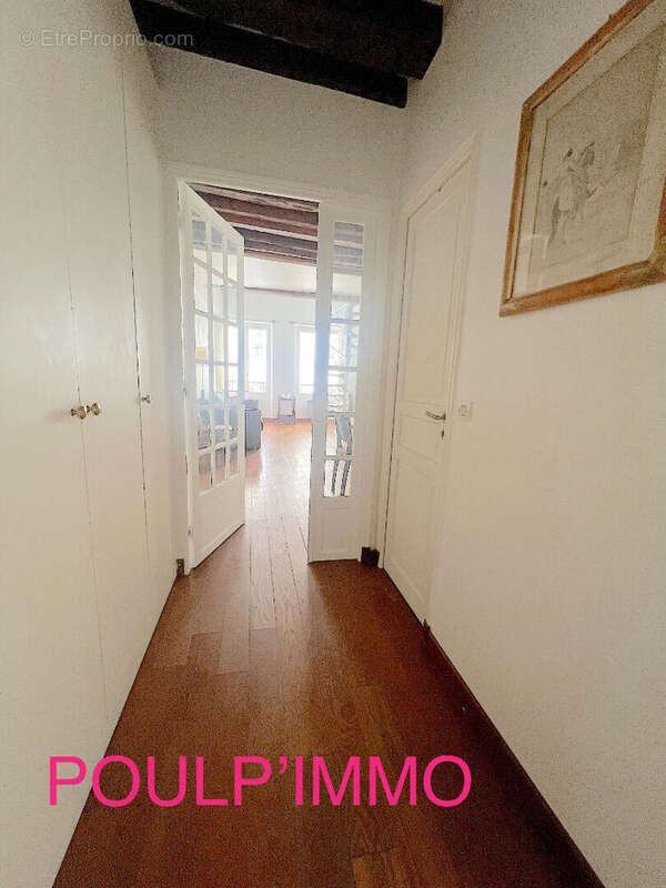 Appartement à PARIS-3E