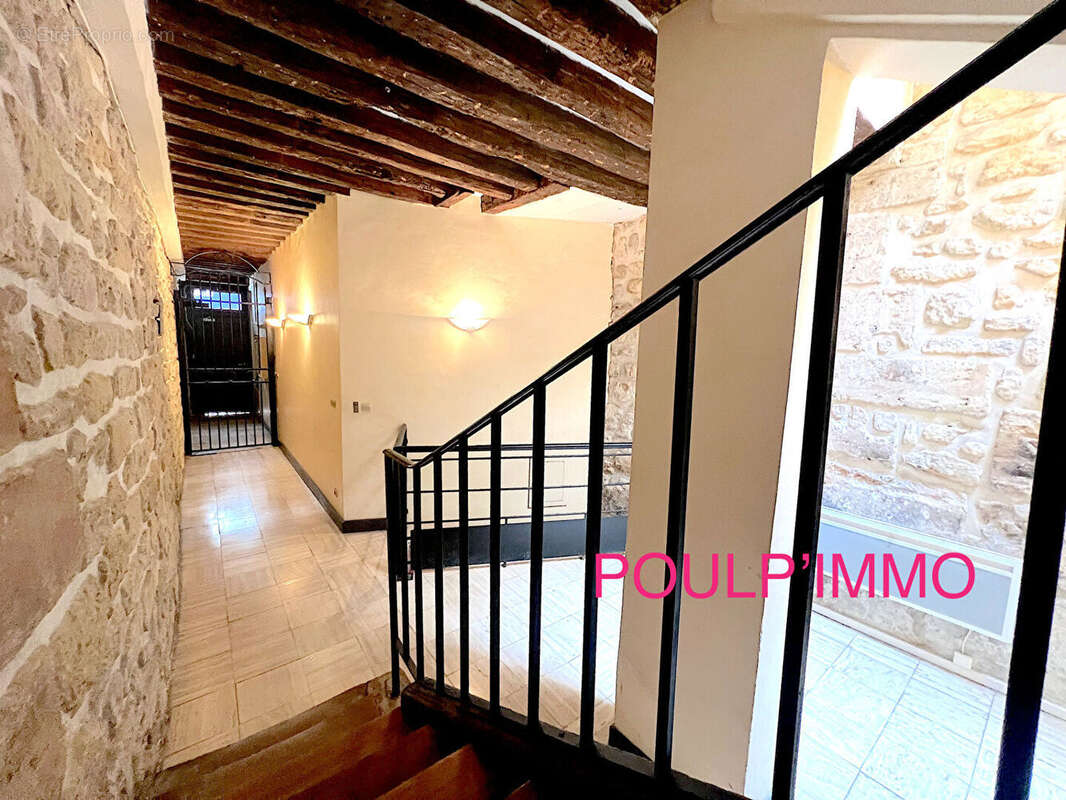 Appartement à PARIS-3E