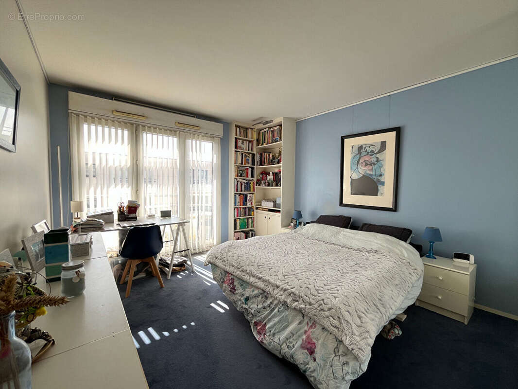 Appartement à SURESNES