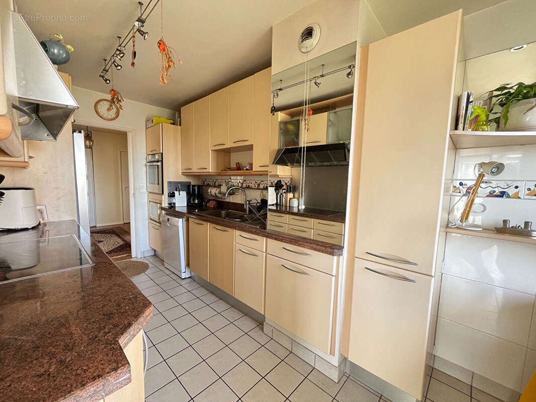 Appartement à SURESNES