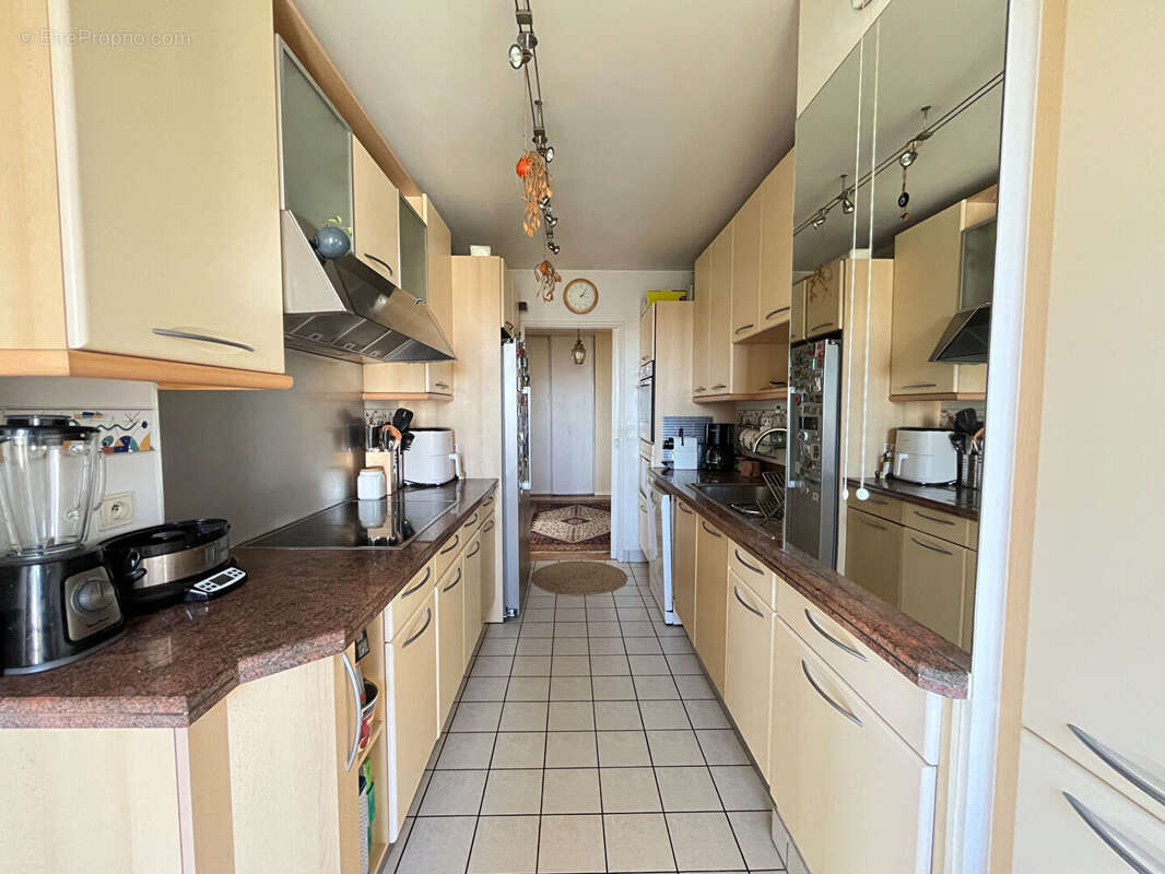 Appartement à SURESNES