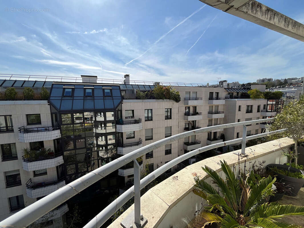 Appartement à SURESNES