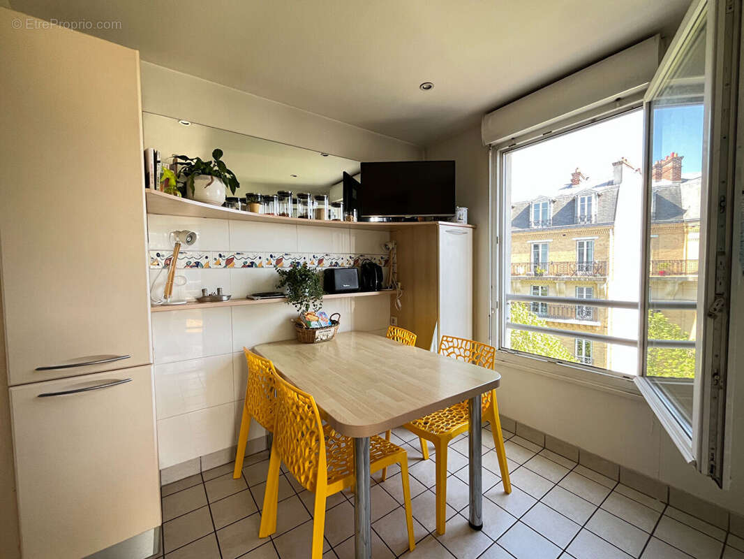 Appartement à SURESNES