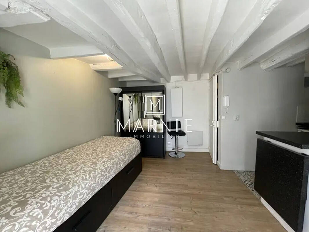 Appartement à PARIS-9E