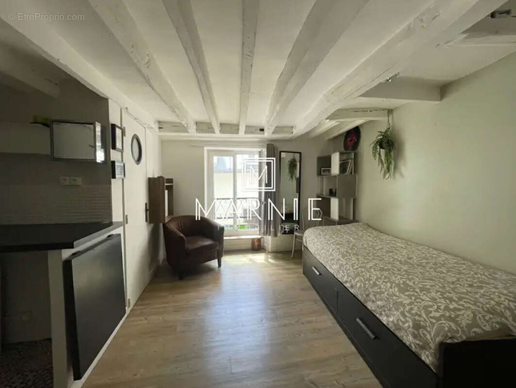 Appartement à PARIS-9E