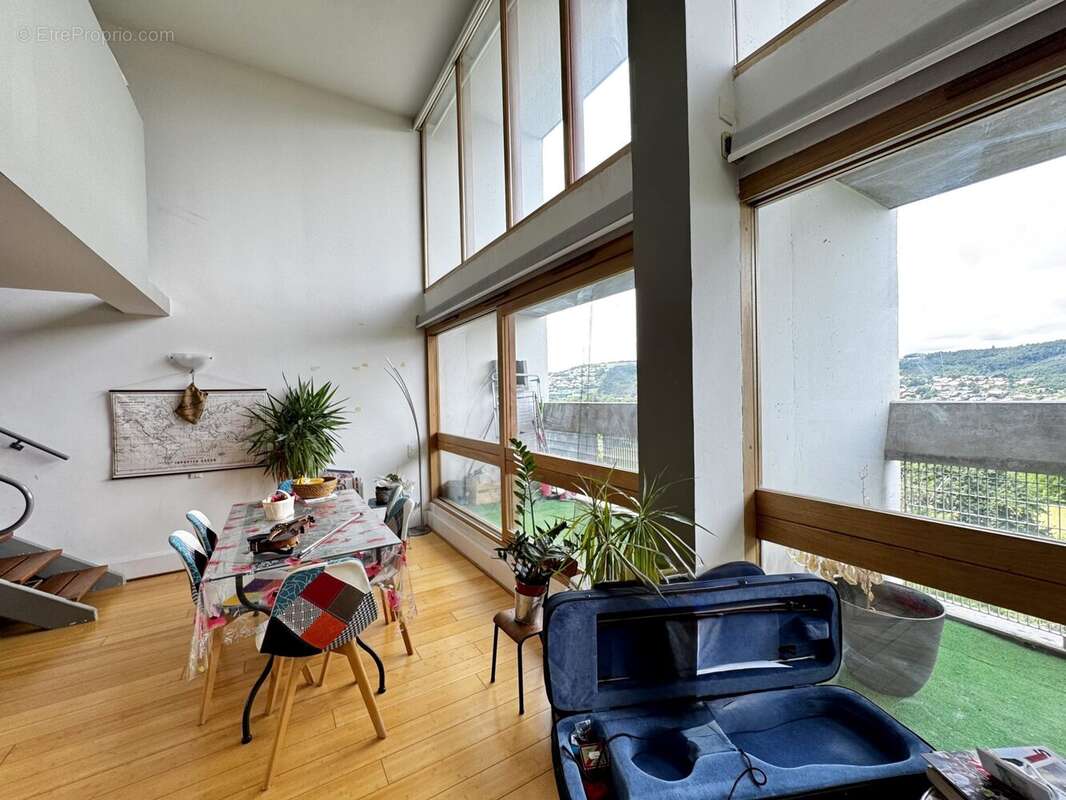 Appartement à FIRMINY