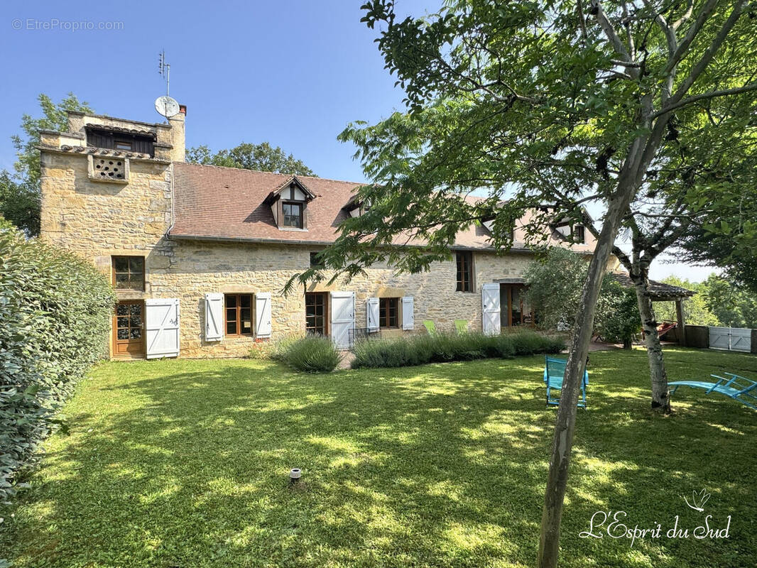 Maison à PUYLAGARDE