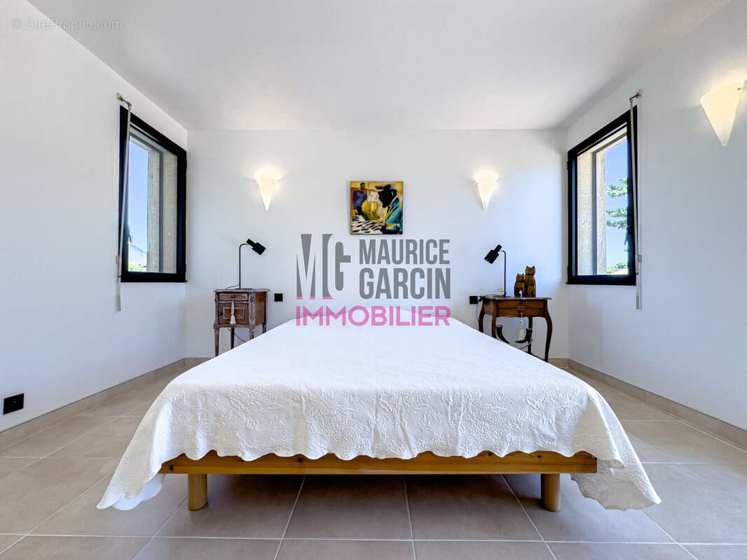 Maison à SAINTE-CECILE-LES-VIGNES