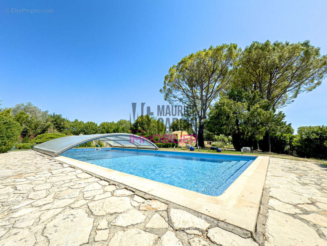 Maison à SAINTE-CECILE-LES-VIGNES