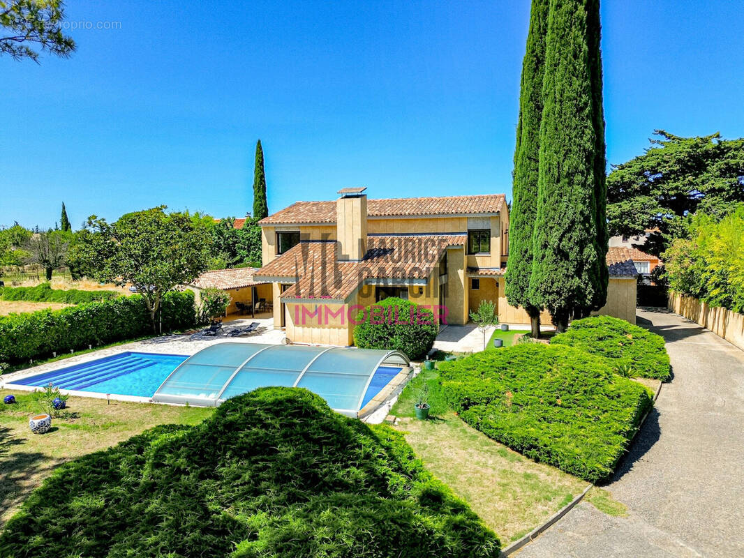 Maison à SAINTE-CECILE-LES-VIGNES