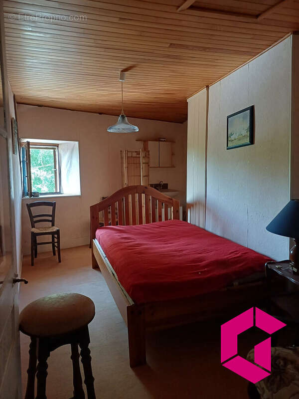 Maison à SAINT-AGREVE