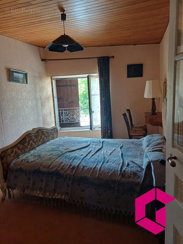 Maison à SAINT-AGREVE