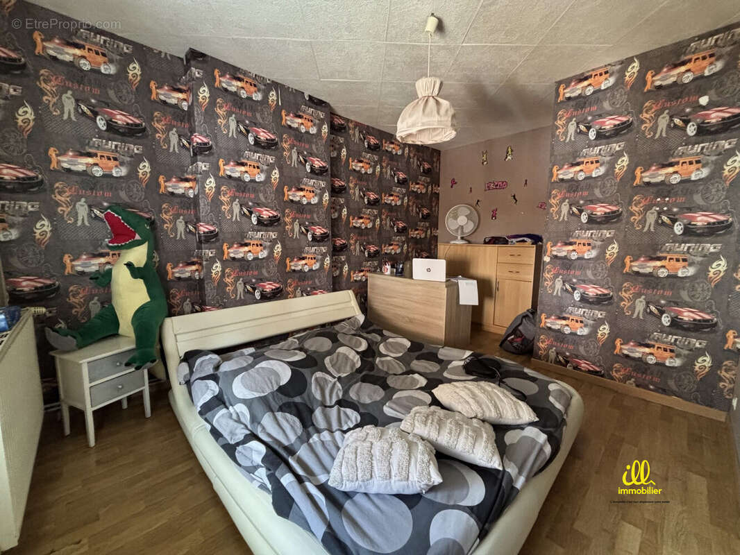 Maison à NOUZONVILLE