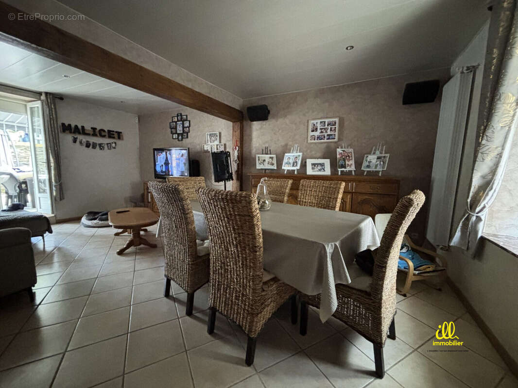 Maison à NOUZONVILLE