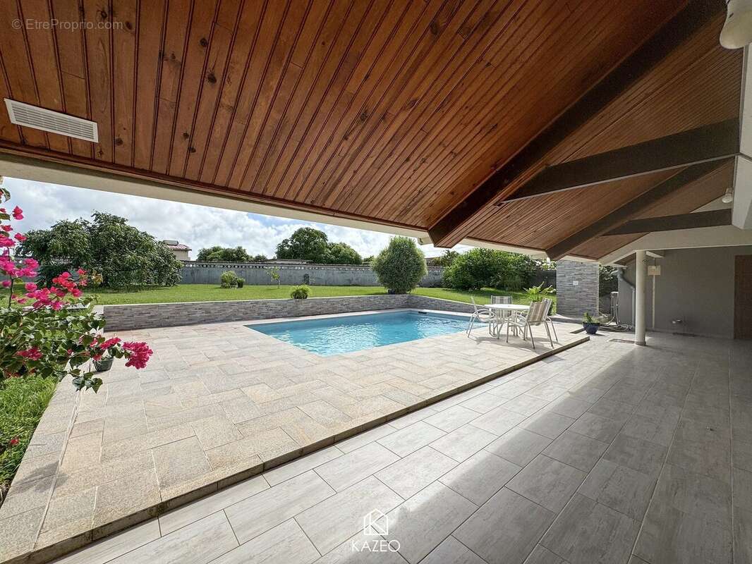 Maison à LE LAMENTIN