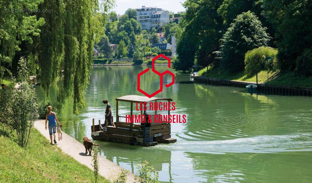 Appartement à LE PERREUX-SUR-MARNE