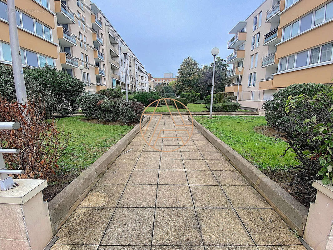 Appartement à BONNEUIL-SUR-MARNE