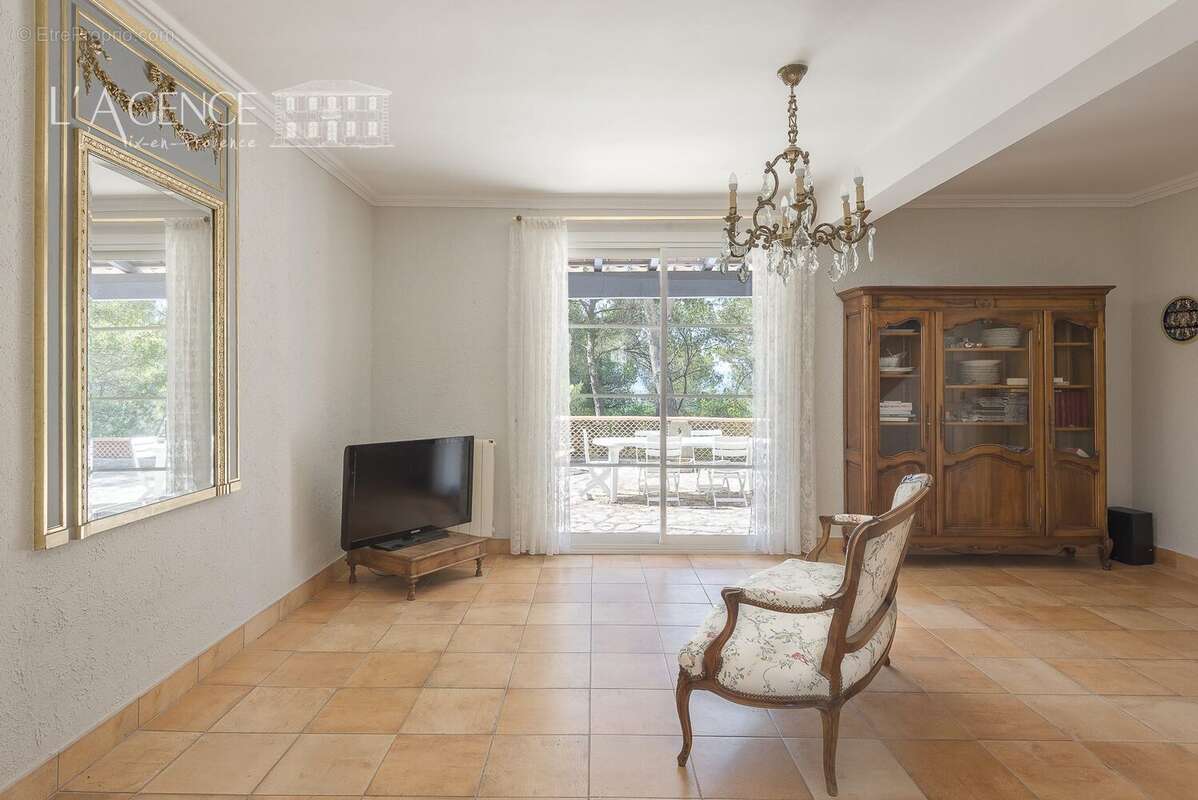 Maison à PUYLOUBIER