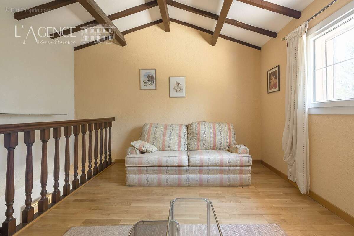 Maison à PUYLOUBIER