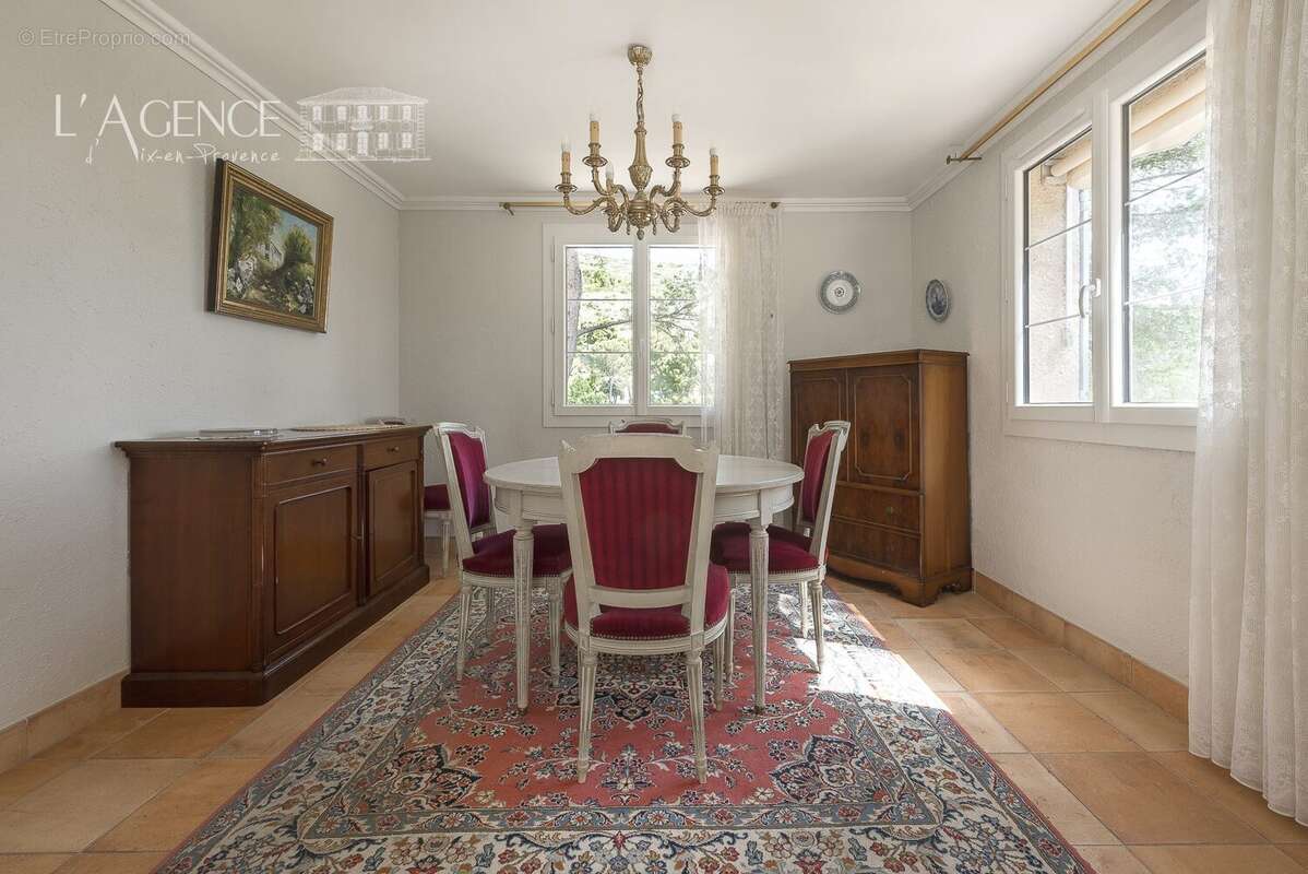 Maison à PUYLOUBIER