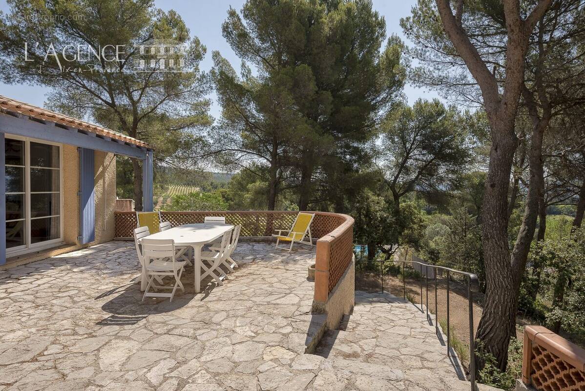 Maison à PUYLOUBIER