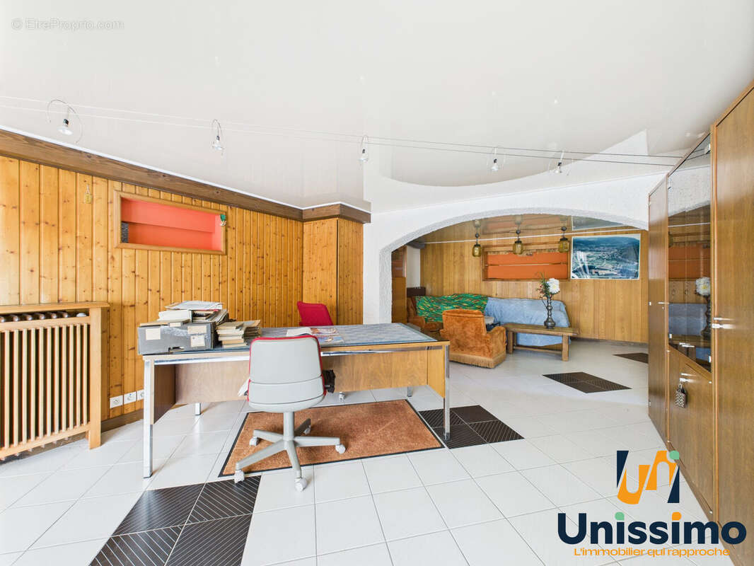 Maison à PONT-DE-ROIDE