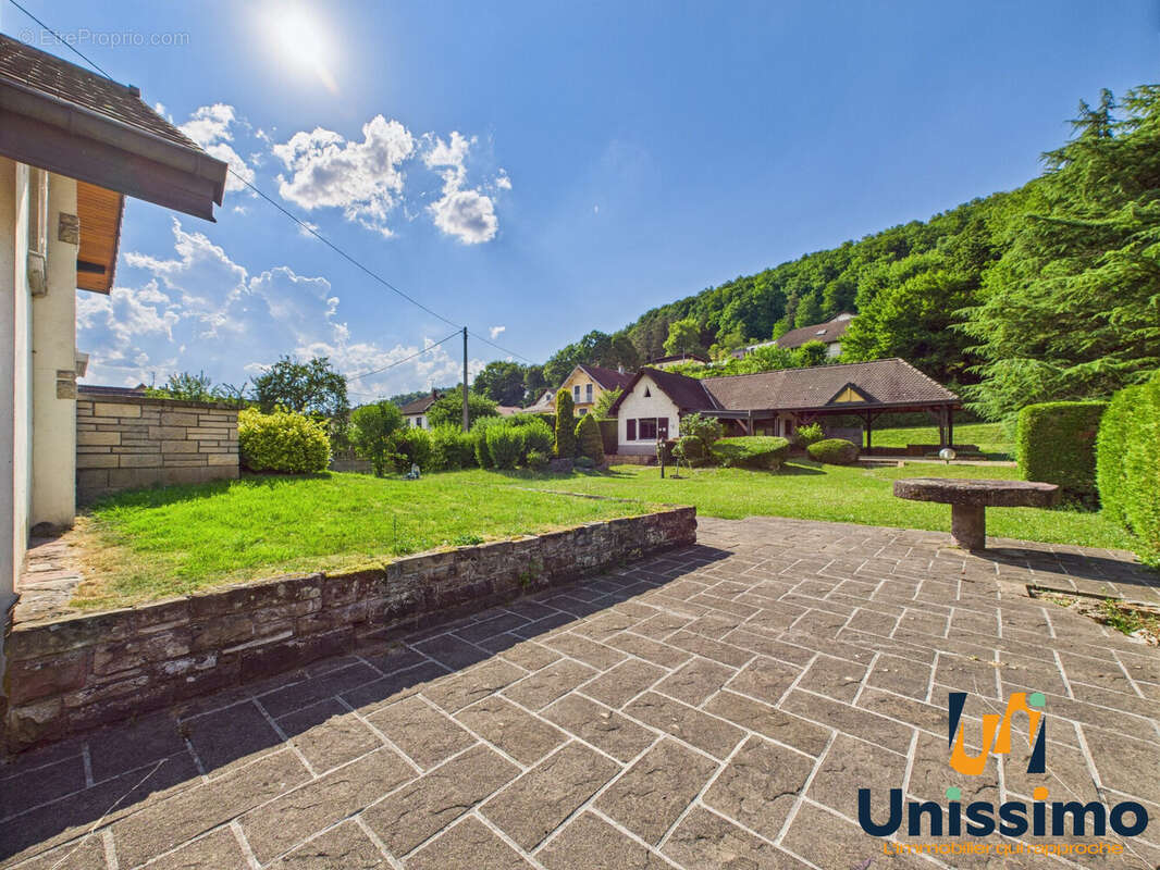 Maison à PONT-DE-ROIDE