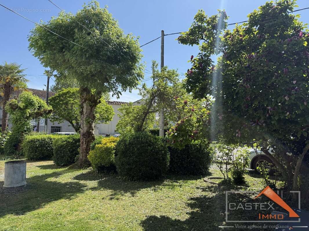 Maison à SALIES-DU-SALAT