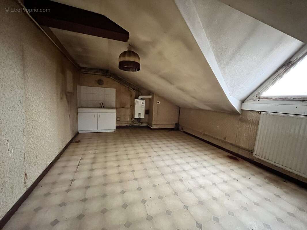 Appartement à AMNEVILLE