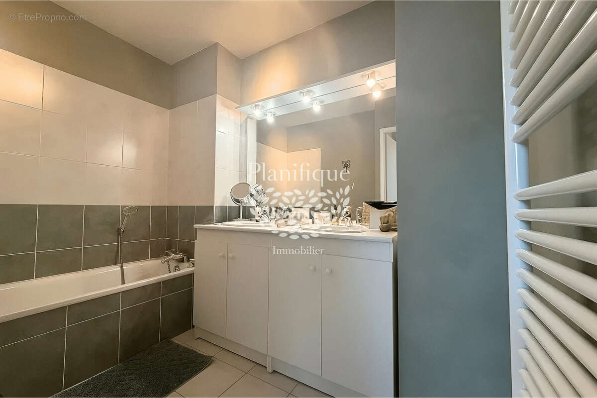 Appartement à ALLINGES