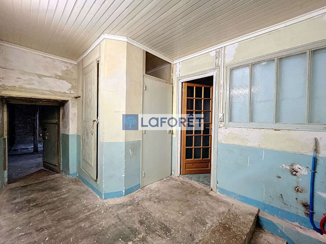 Maison à DOMMARTIN-LE-SAINT-PERE