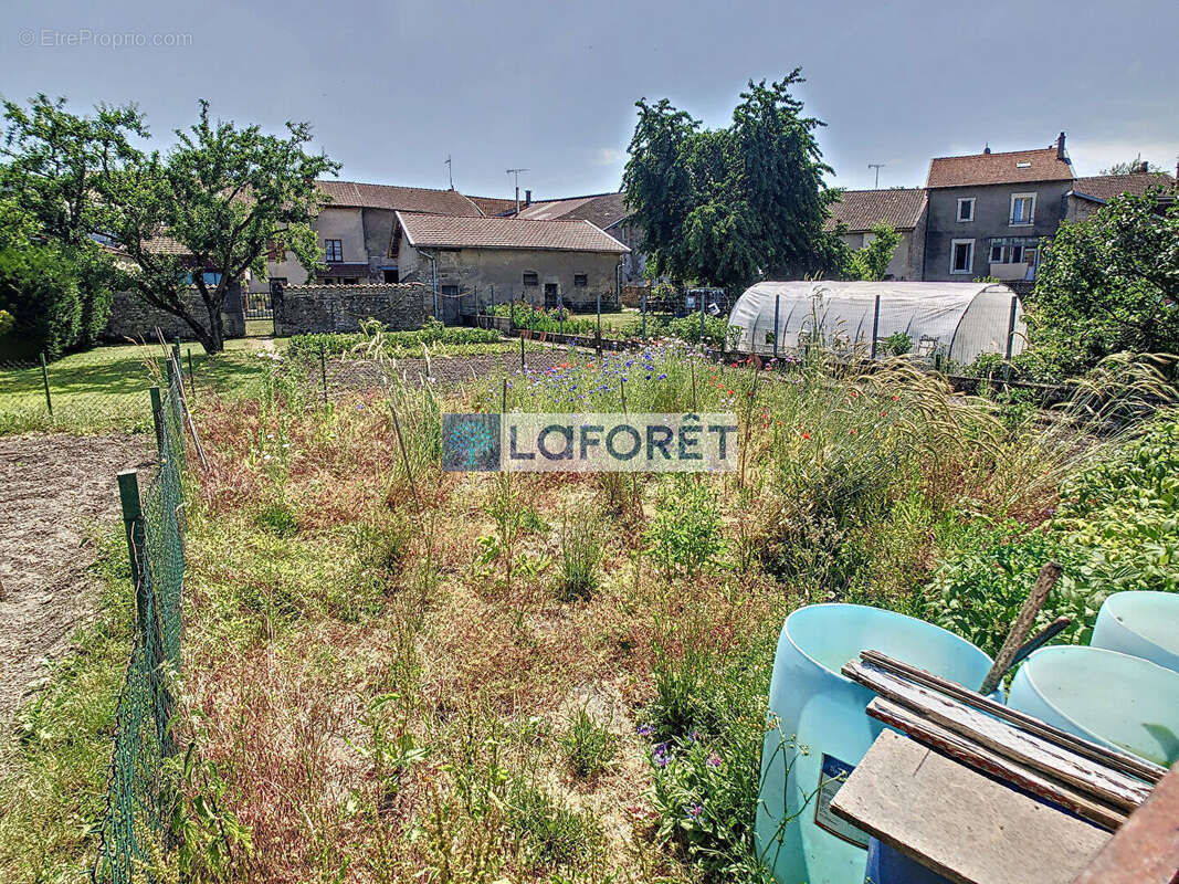 Maison à SAINT-URBAIN-MACONCOURT