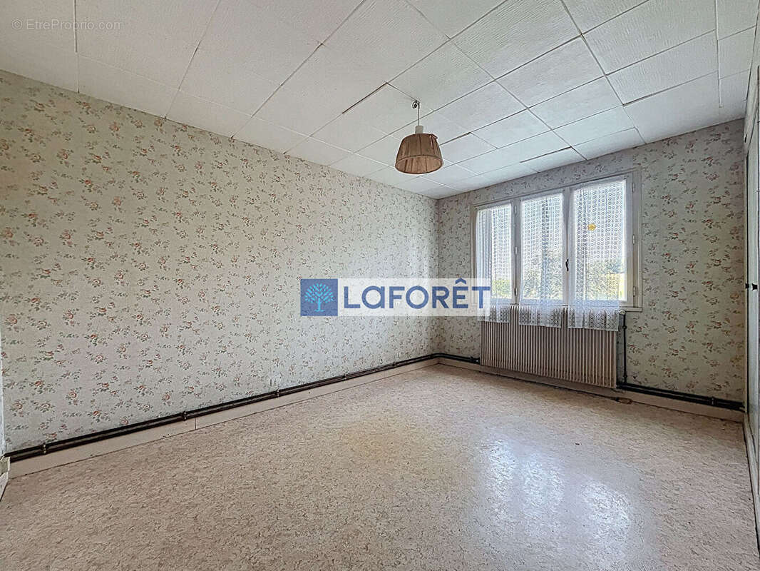 Maison à FERRIERE-ET-LAFOLIE