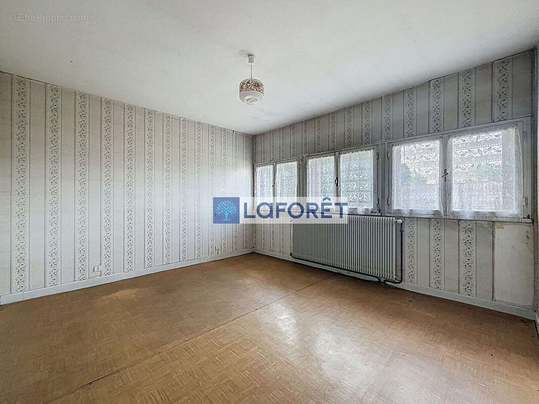 Maison à FERRIERE-ET-LAFOLIE